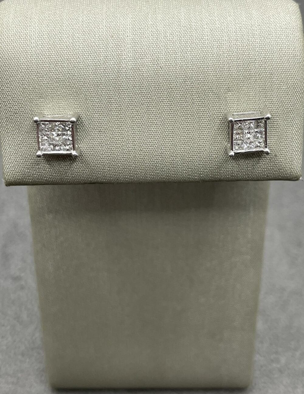 10K White Gold Square Diamond Earrings (22336)